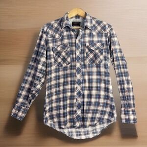 Vintage Western Shirt M Pearl Snap Long Tail‎ Distressed Plaid Blue Border Town